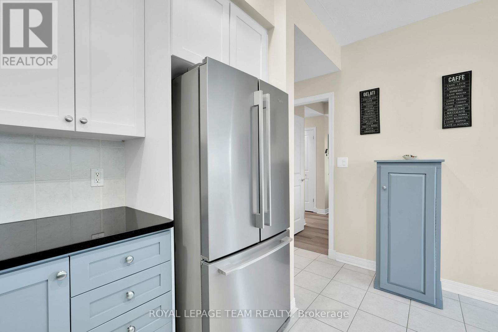 #1905 570 LAURIER AVENUE W - 19