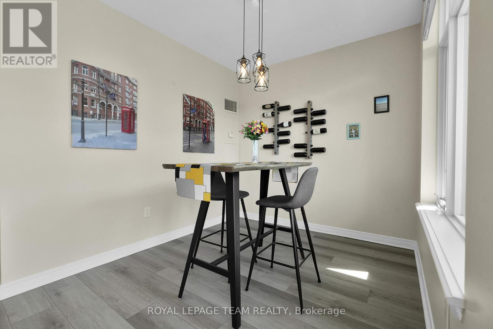 #1905 570 LAURIER AVENUE W - 28
