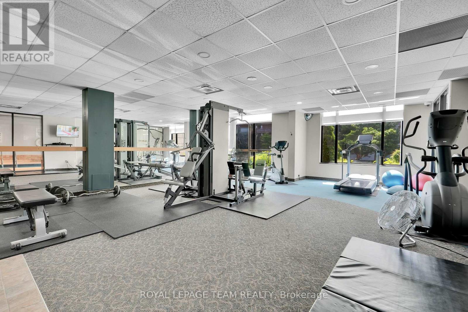 #1905 570 LAURIER AVENUE W - 29