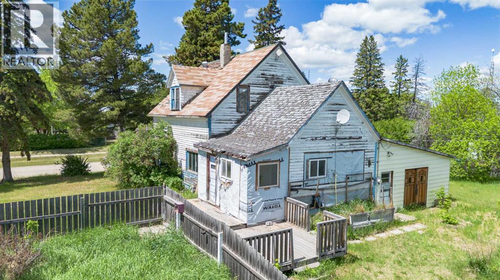 5107 52 Street - photo 3