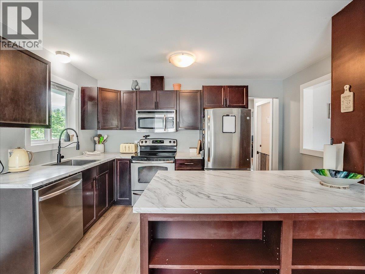 856 7TH Avenue - 21