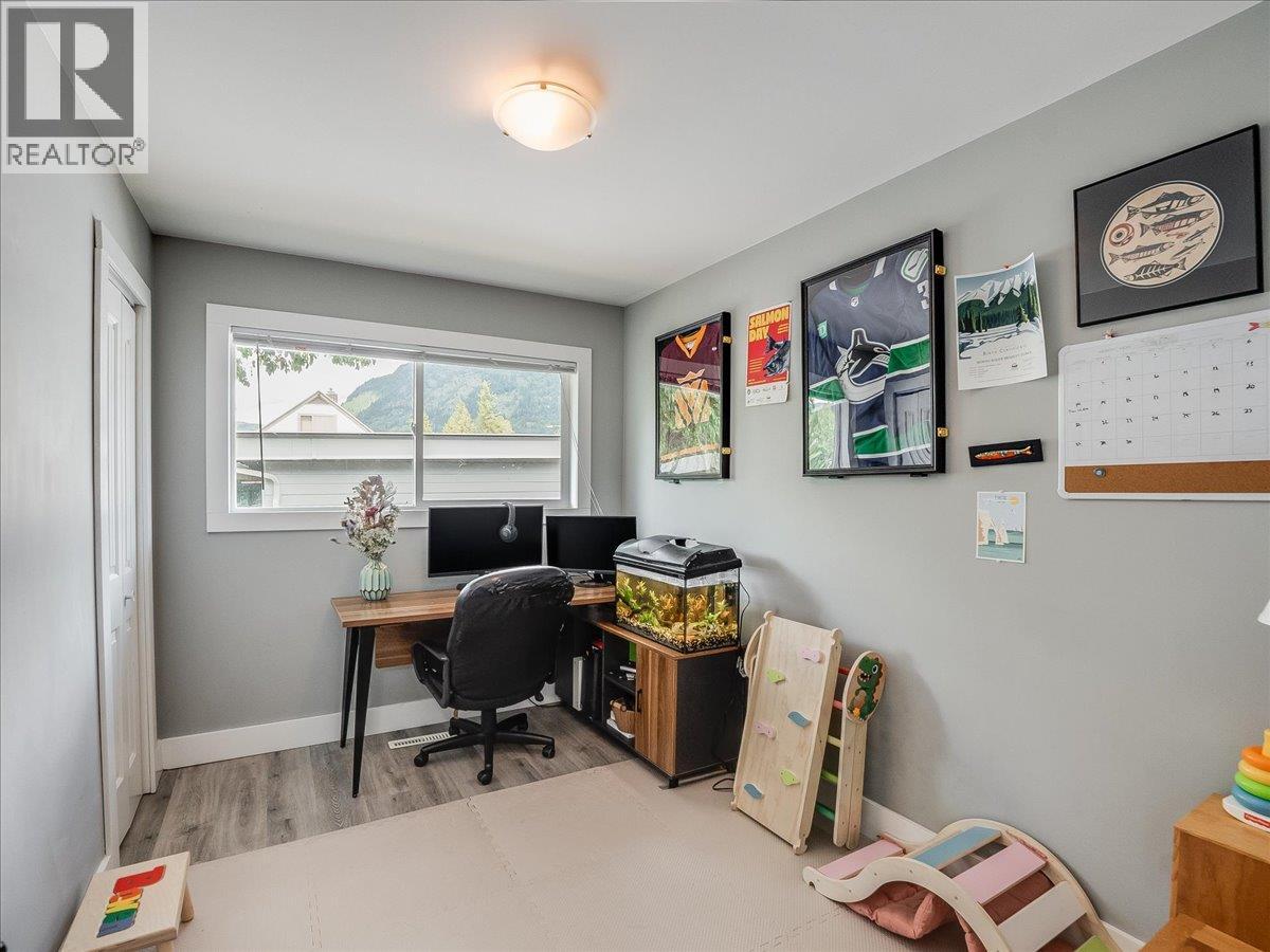 856 7TH Avenue - 28
