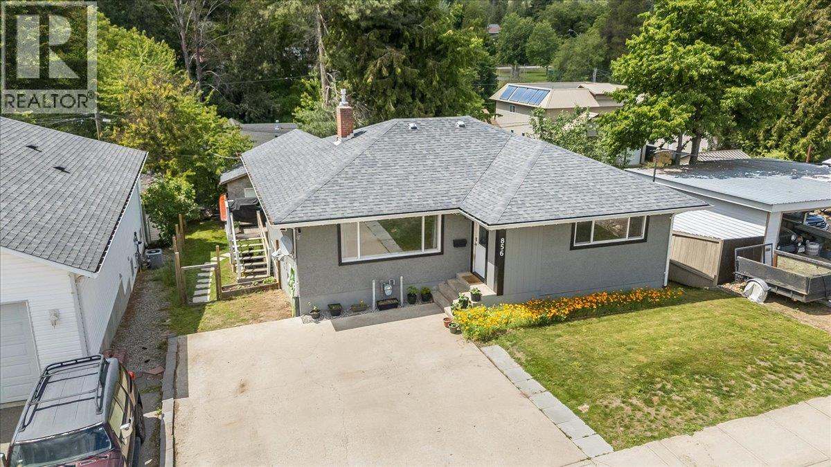 856 7TH Avenue - 52