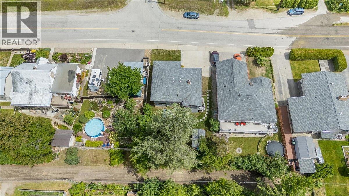 856 7TH Avenue - 61