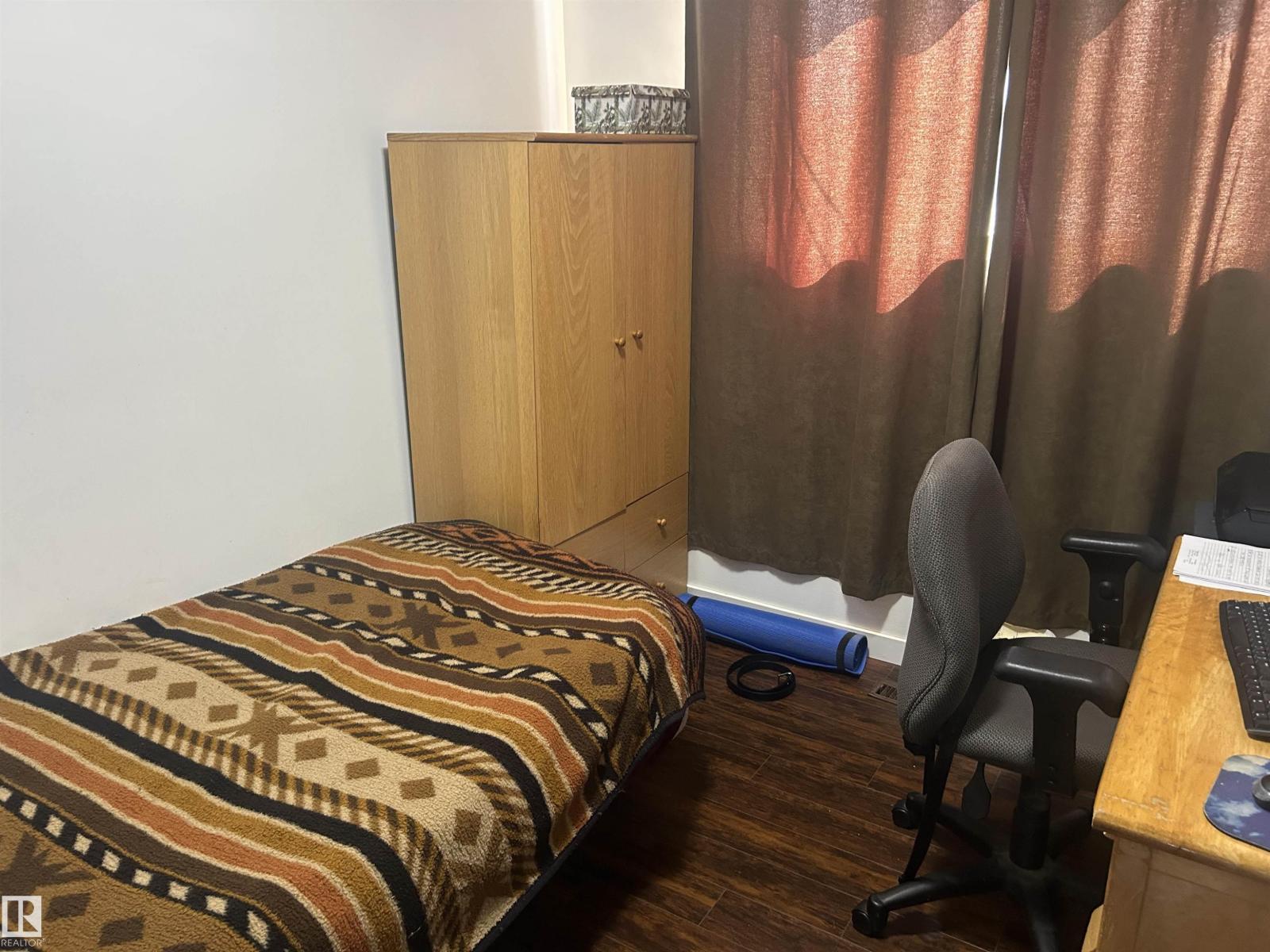 12736 12734 86 ST NW - 6