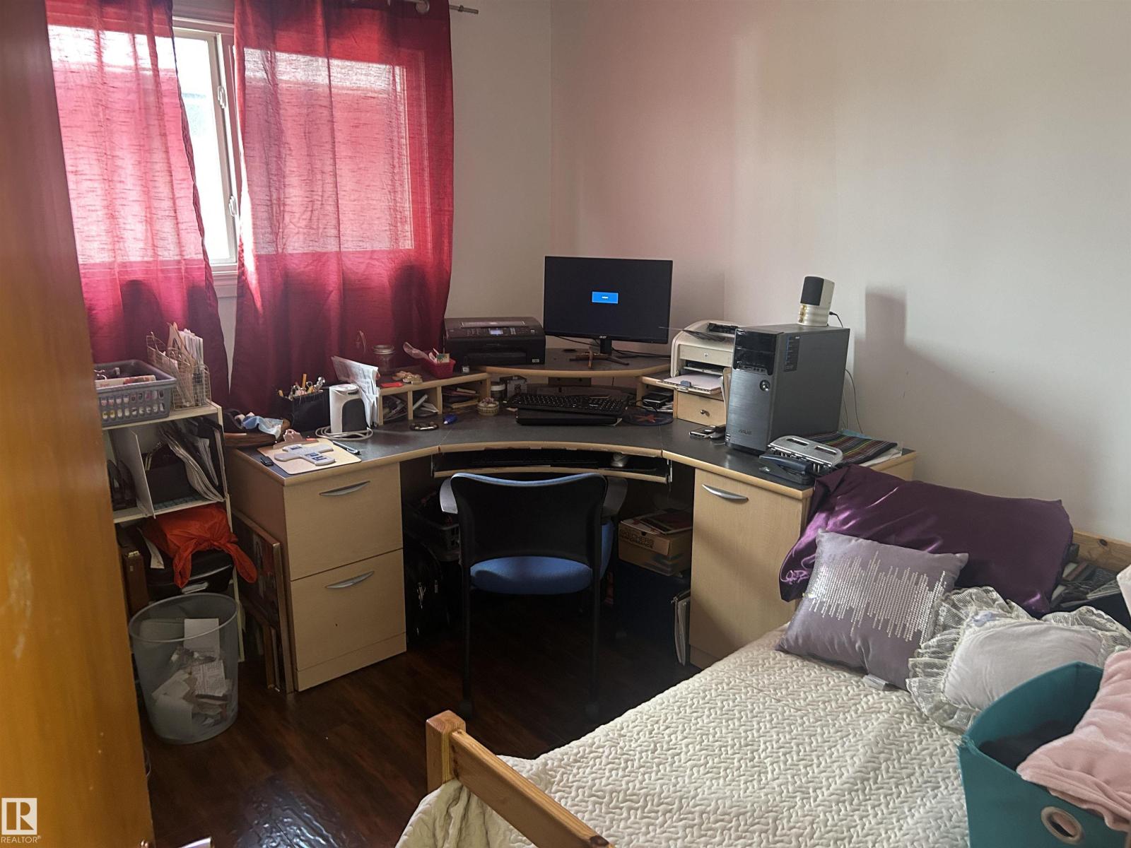 12736 12734 86 ST NW - 7