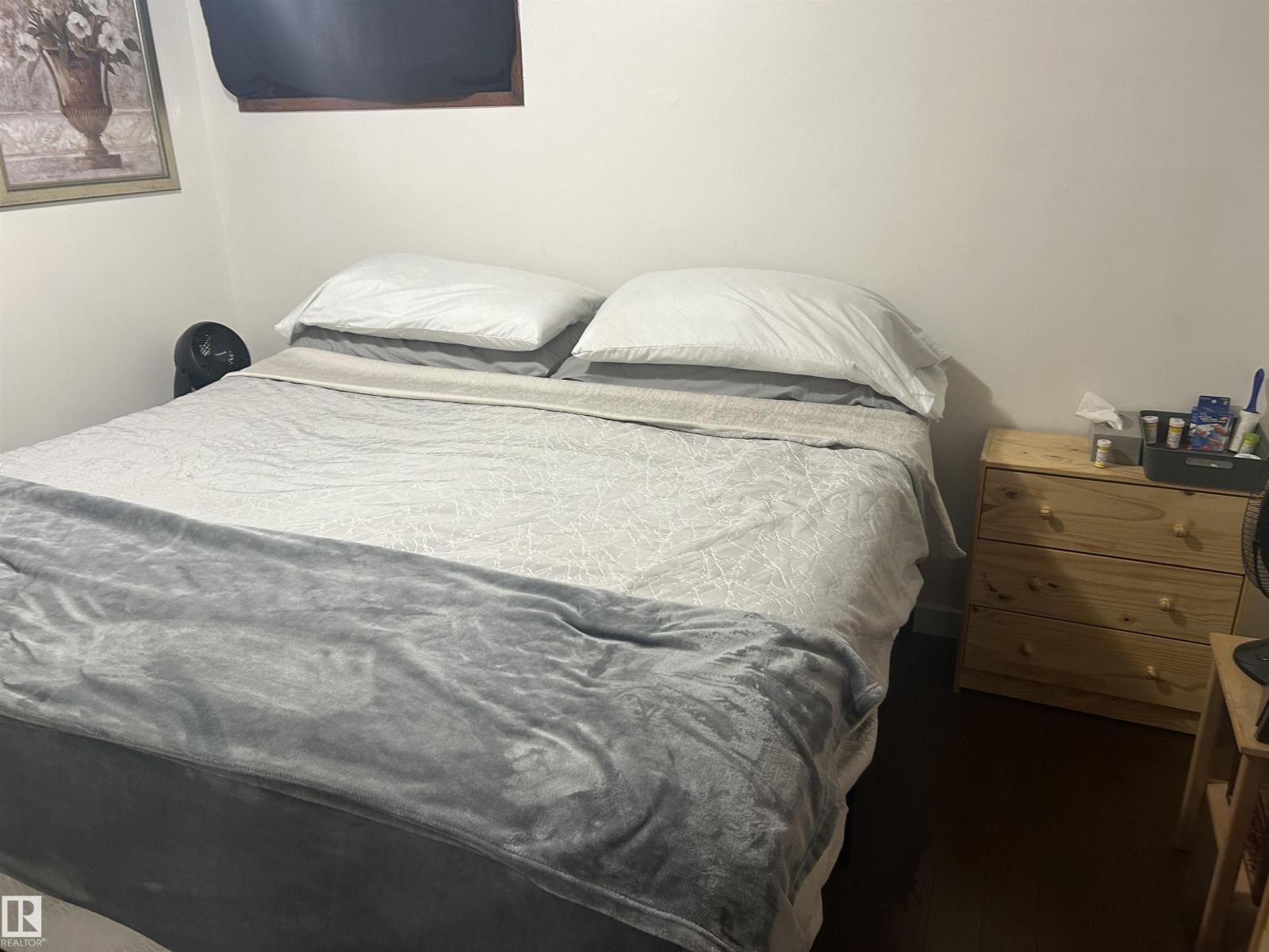 12736 12734 86 ST NW - 18