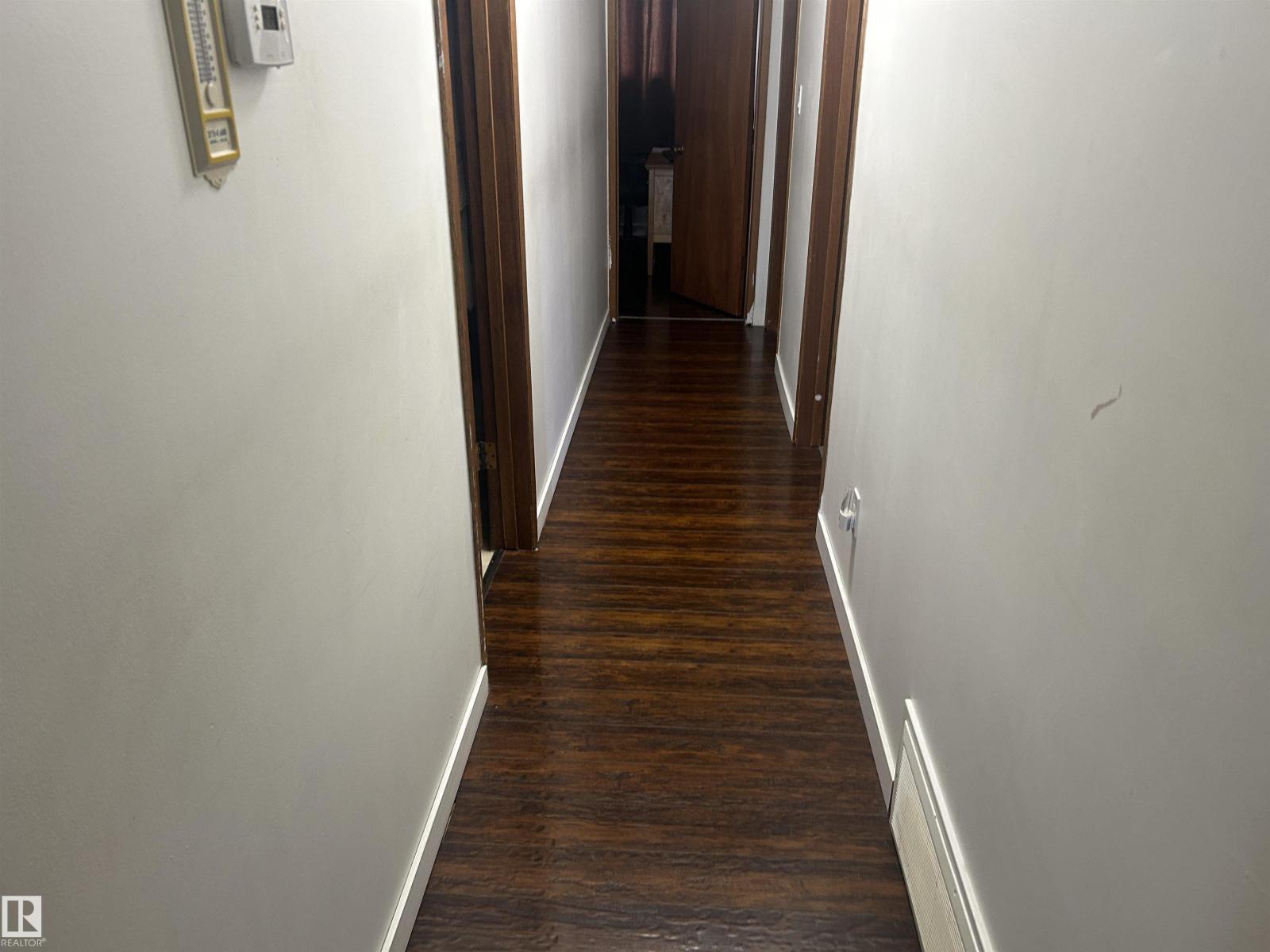 12736 12734 86 ST NW - 10