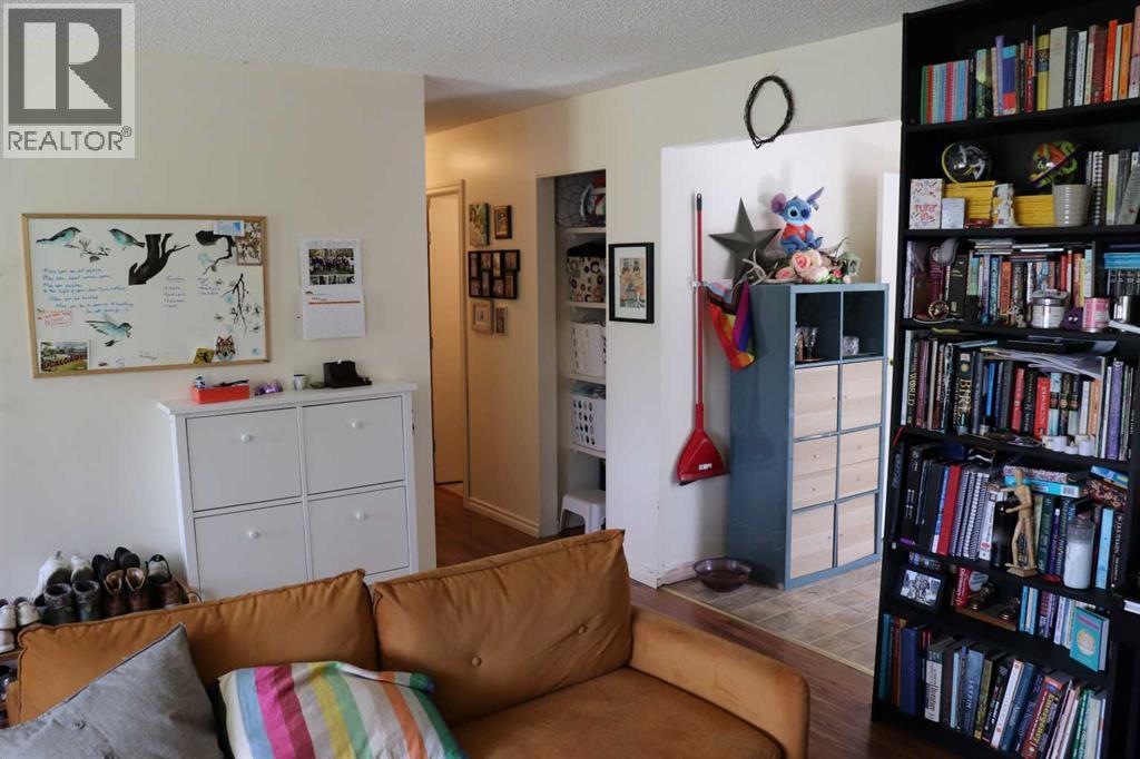 5707 9 Avenue — photo 25