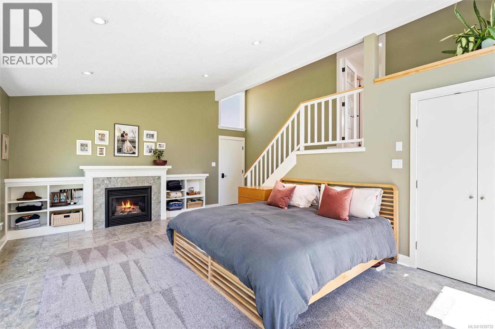  1166 Transit Road, Oak Bay