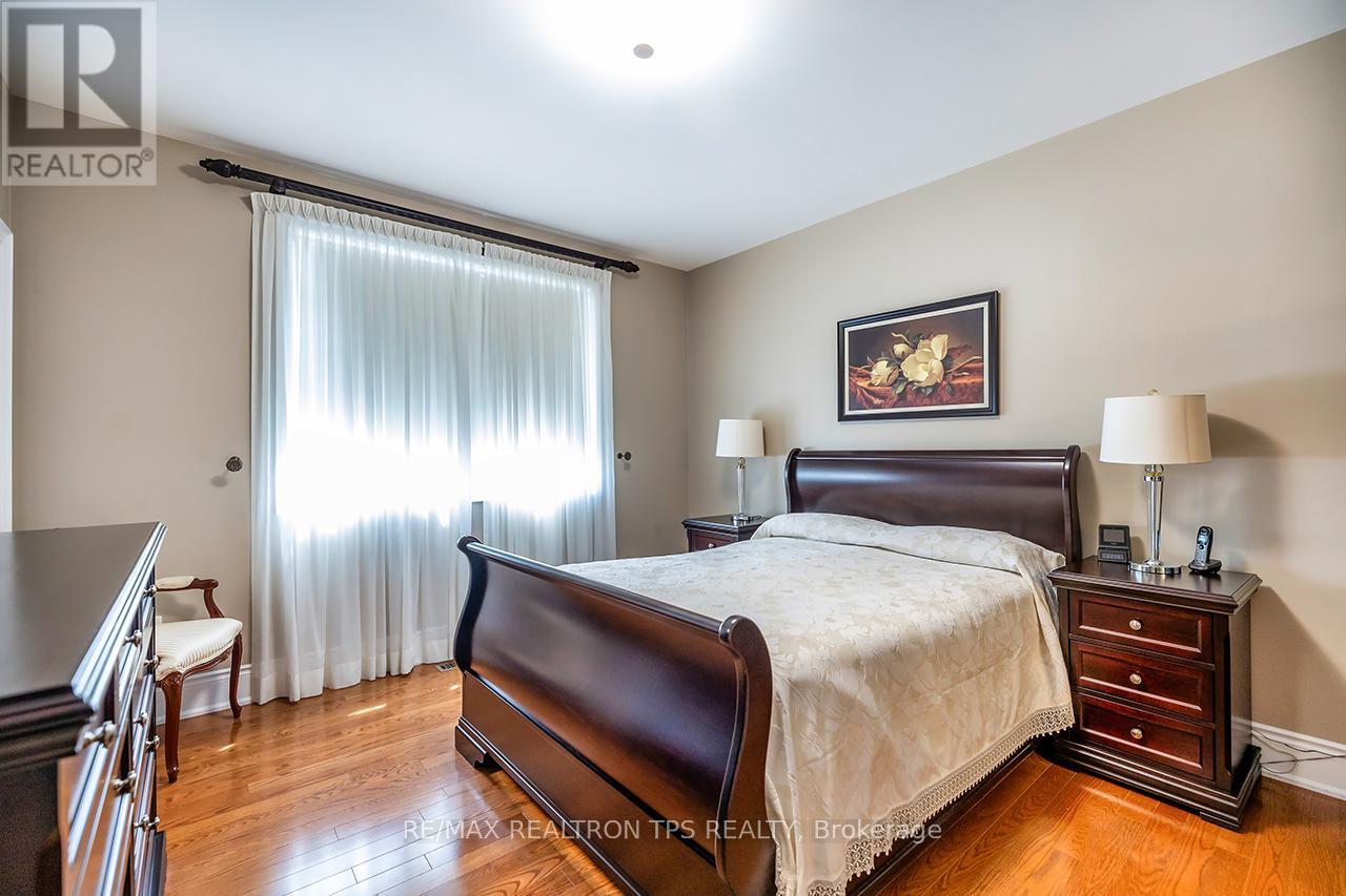 25 LEAFIELD DRIVE - Image 15