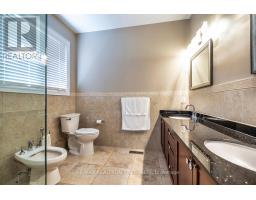 Kitchen - 25 Leafield Drive, Toronto, ON M1W2R2 Photo 17