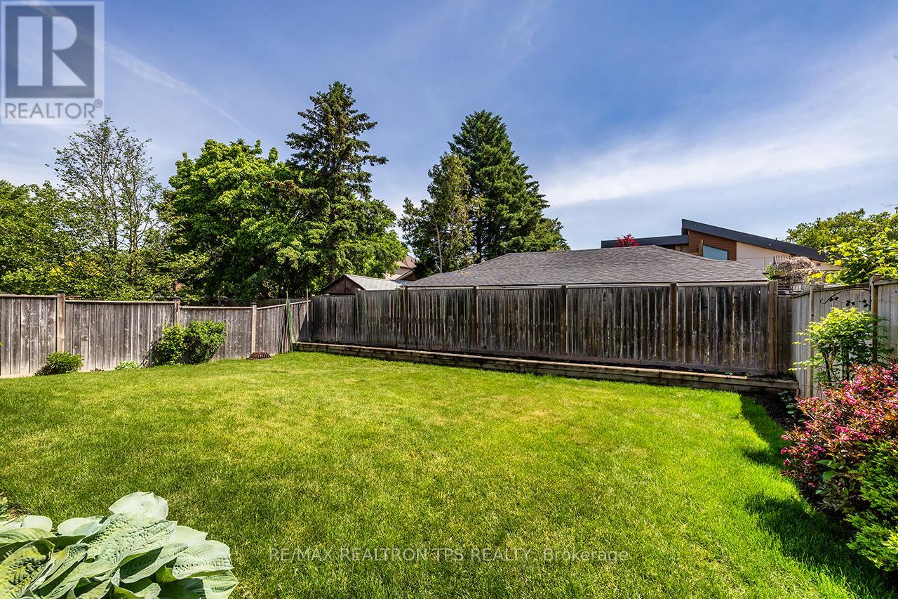 25 LEAFIELD DRIVE - Image 35