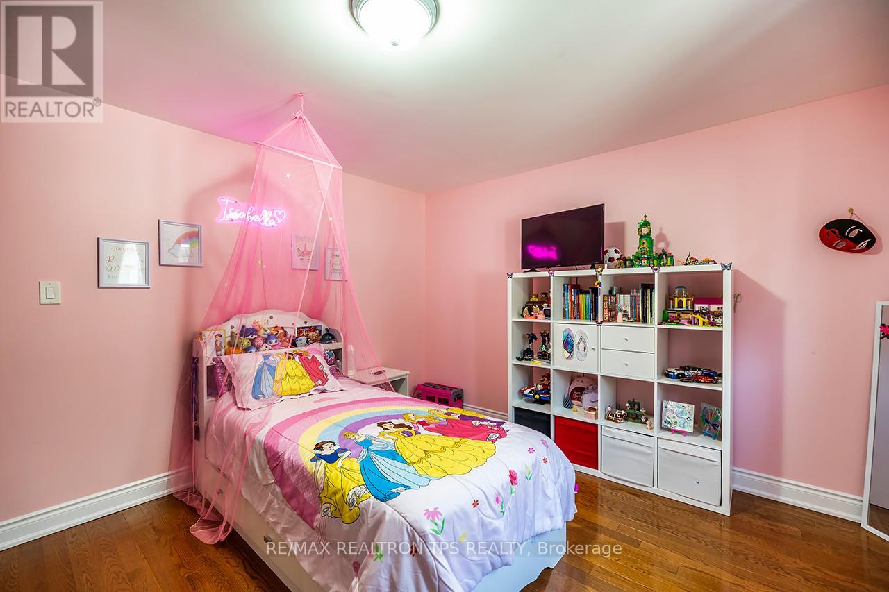 25 LEAFIELD DRIVE - Image 23
