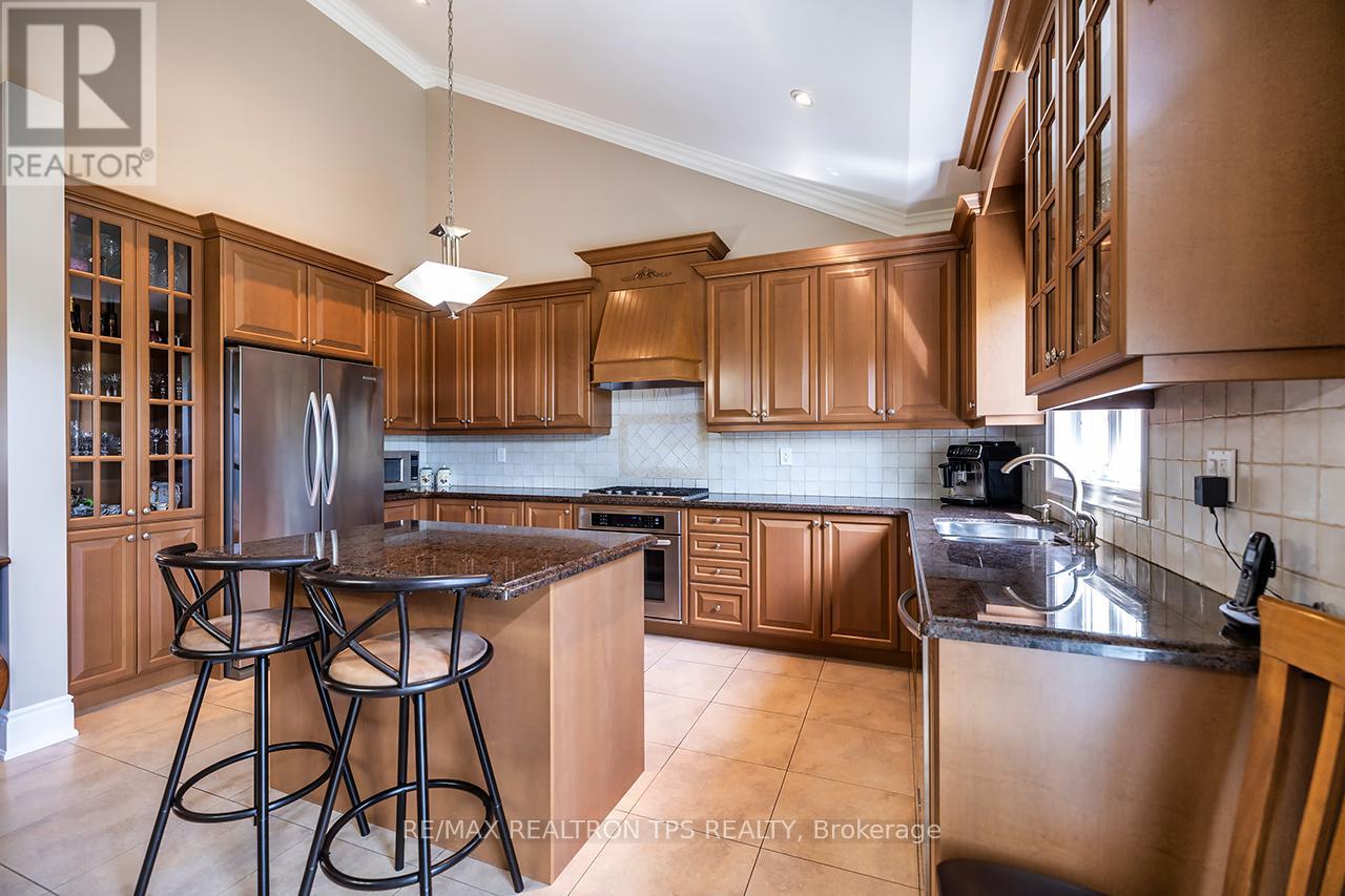 25 LEAFIELD DRIVE - Image 9