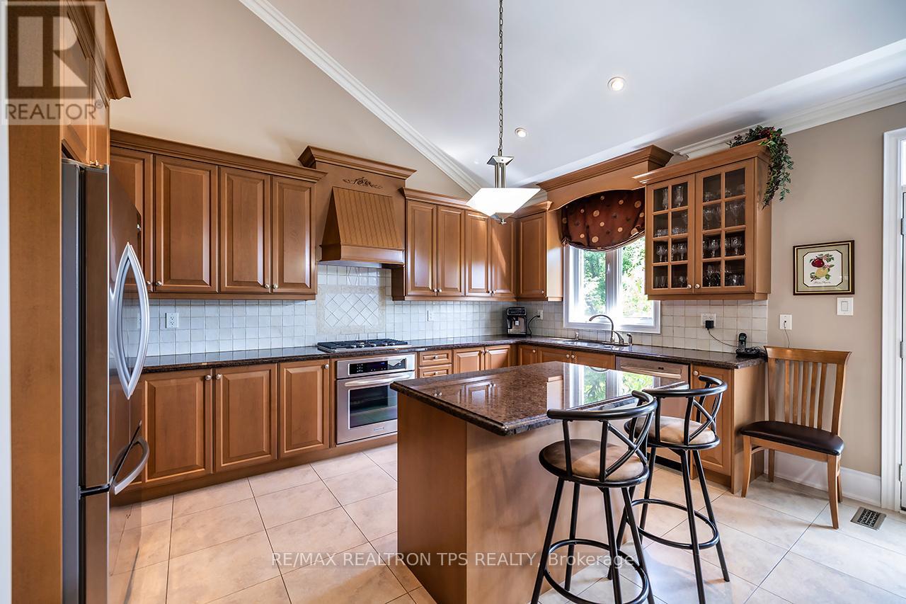25 LEAFIELD DRIVE - Image 8