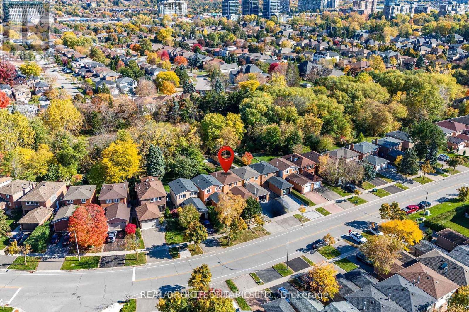 125 KERSEY CRESCENT - 3