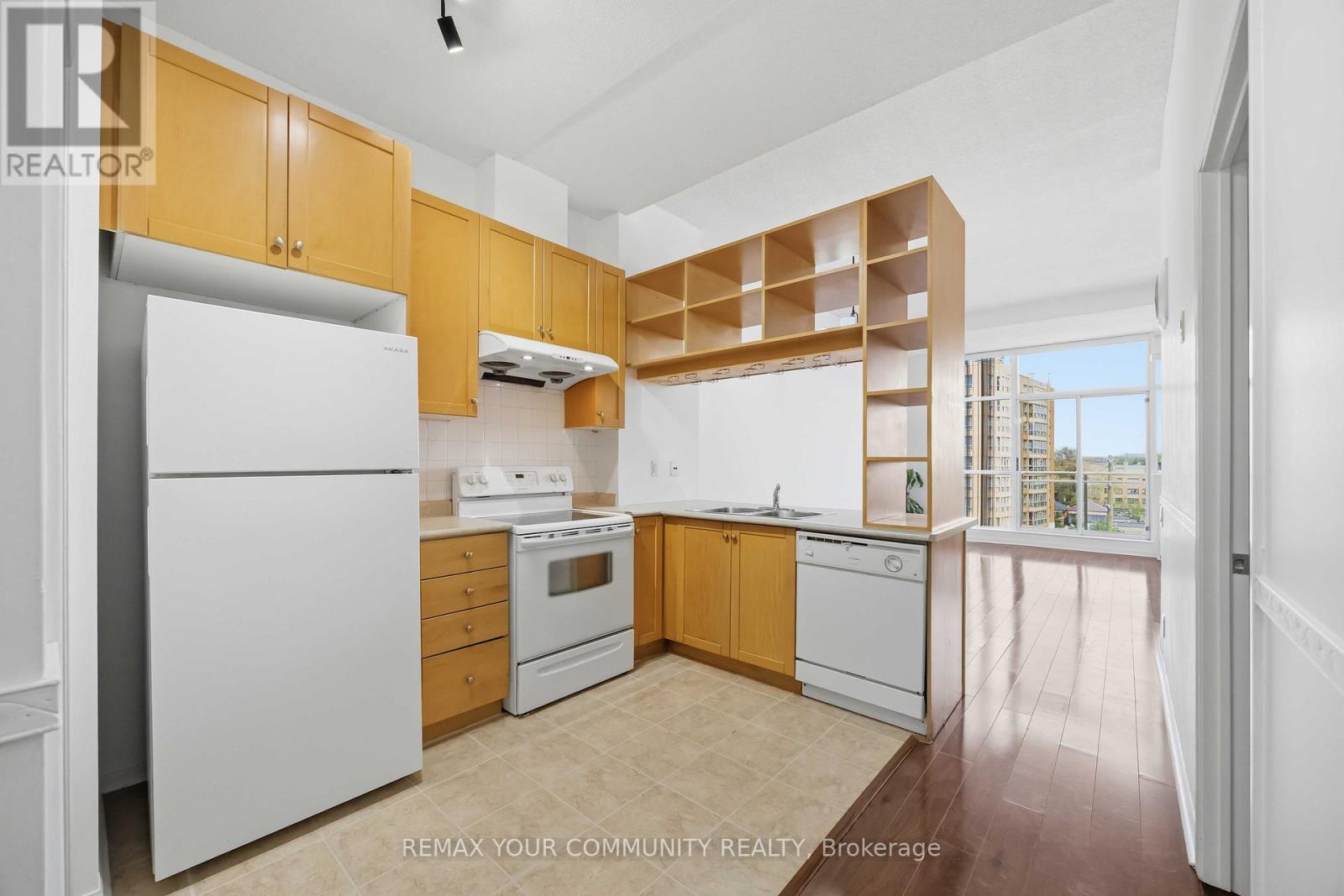 #502 1600 KEELE STREET - 17