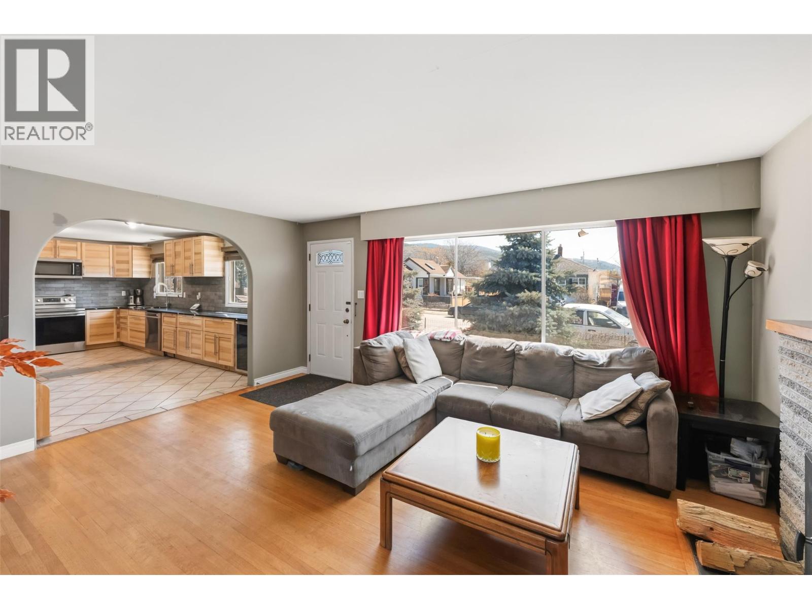 459 Penticton Avenue - 12