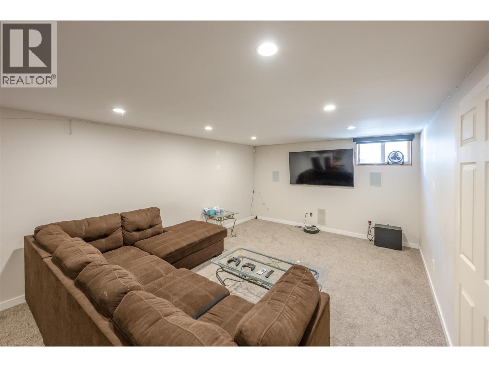 459 Penticton Avenue, Penticton