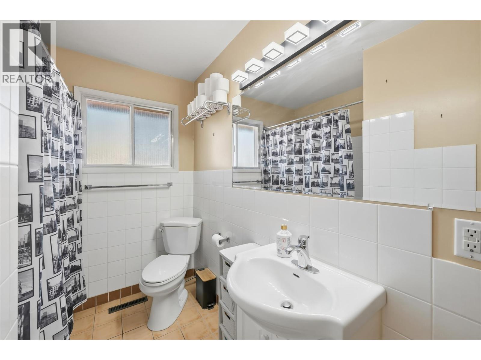 459 Penticton Avenue - 28