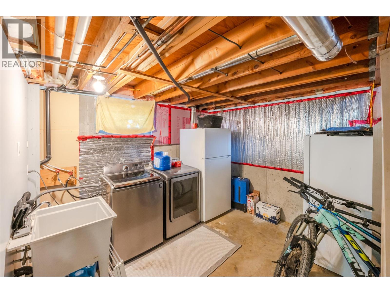 459 Penticton Avenue, Penticton