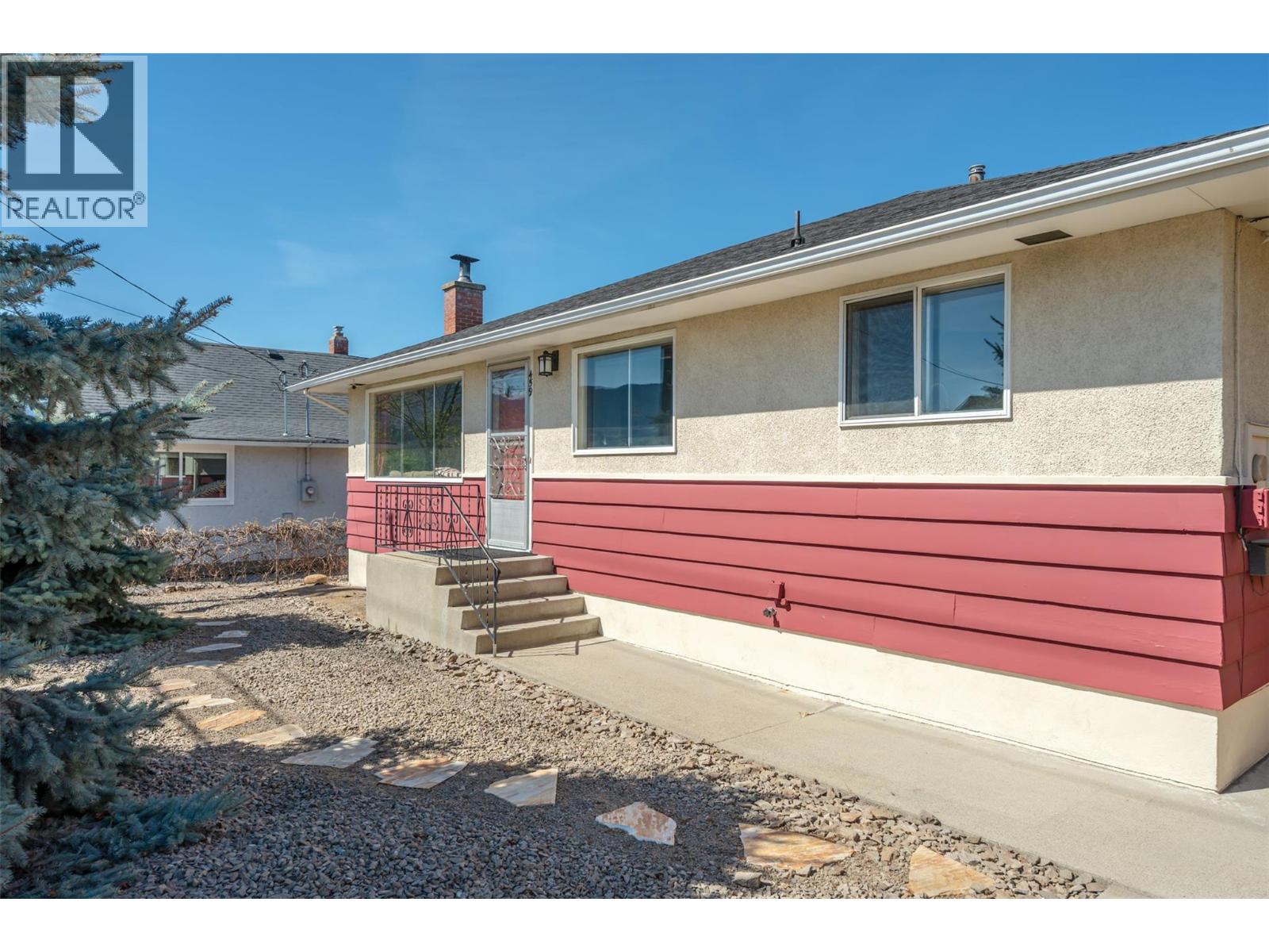 459 Penticton Avenue - 65