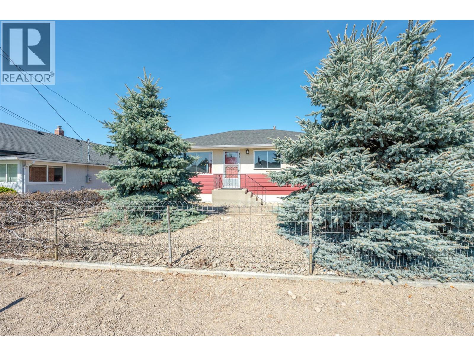 459 Penticton Avenue - 70