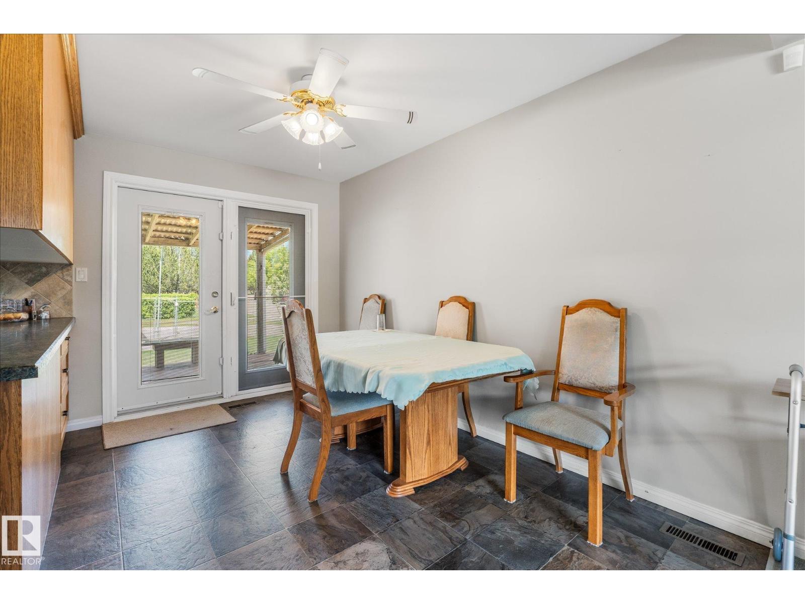 13 OATWAY DR — photo 10
