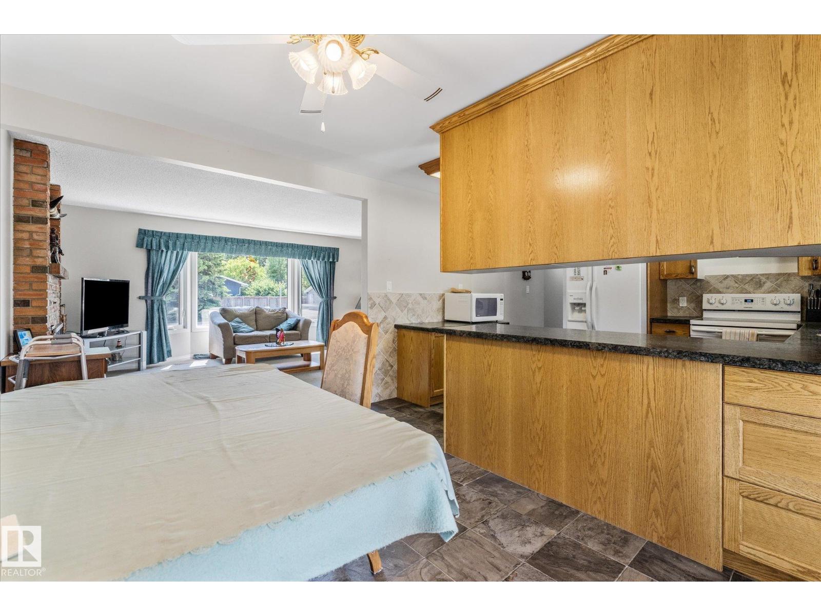 13 OATWAY DR — photo 13