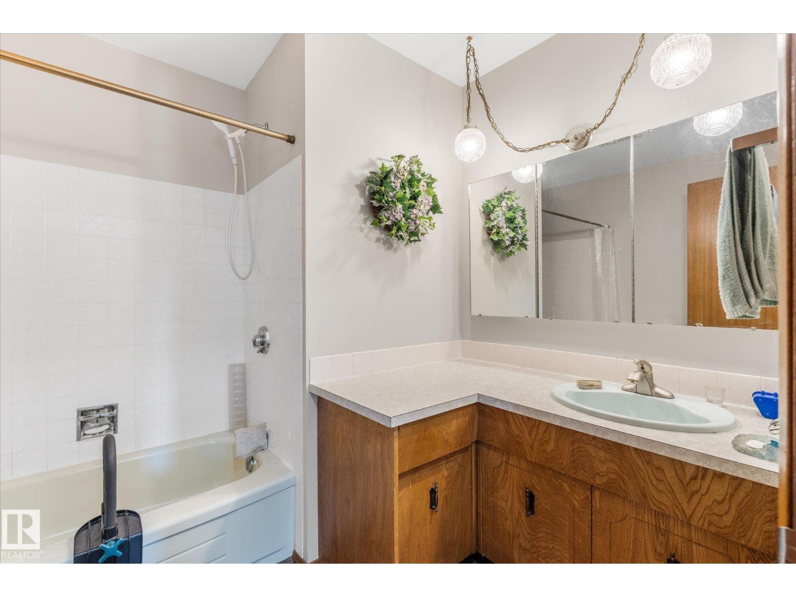 13 OATWAY DR — photo 26