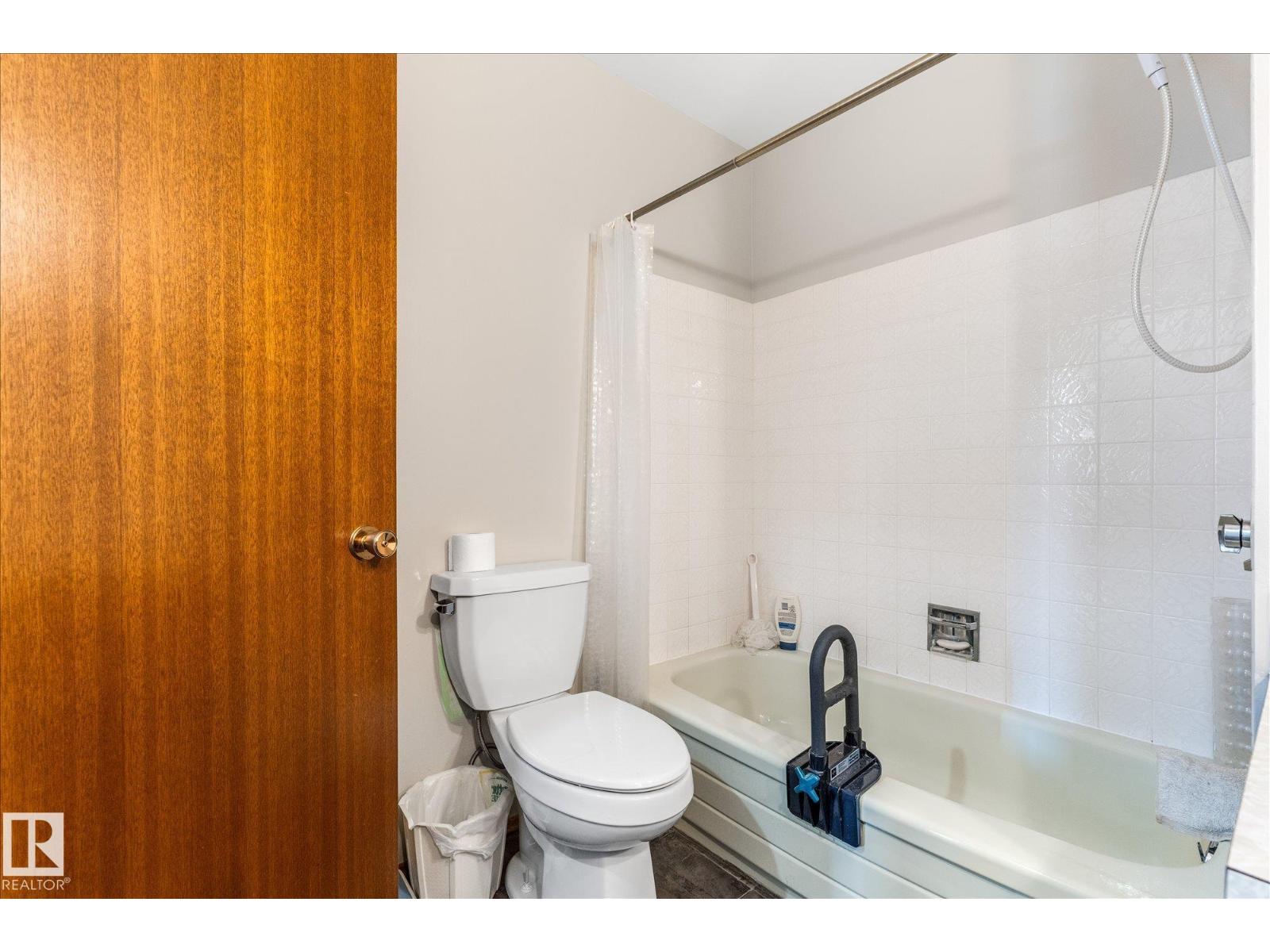 13 OATWAY DR — photo 27