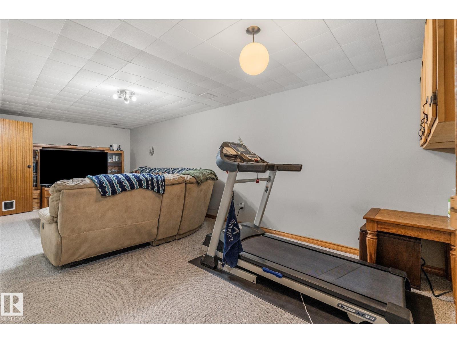 13 OATWAY DR — photo 30