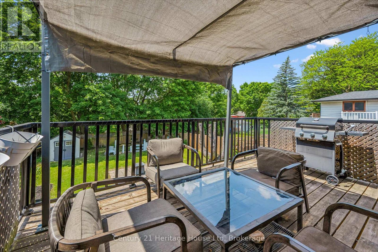 372 VICTORIA ROAD N - 36
