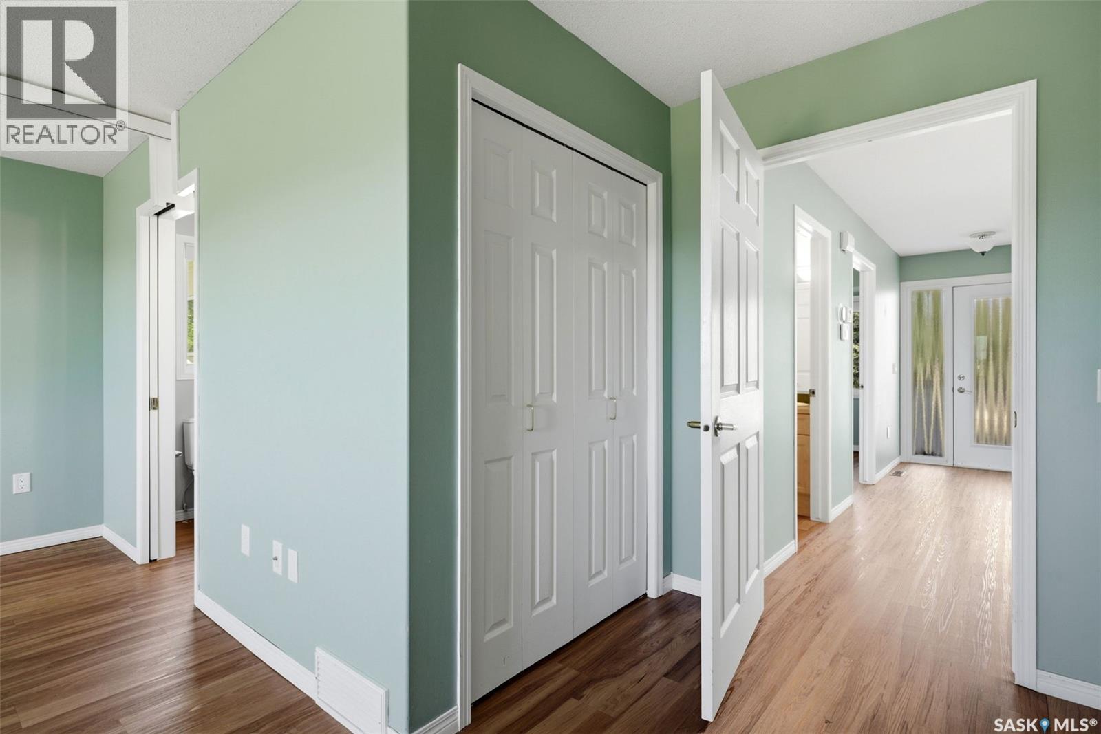 3407 Bishop CRESCENT E — photo 22