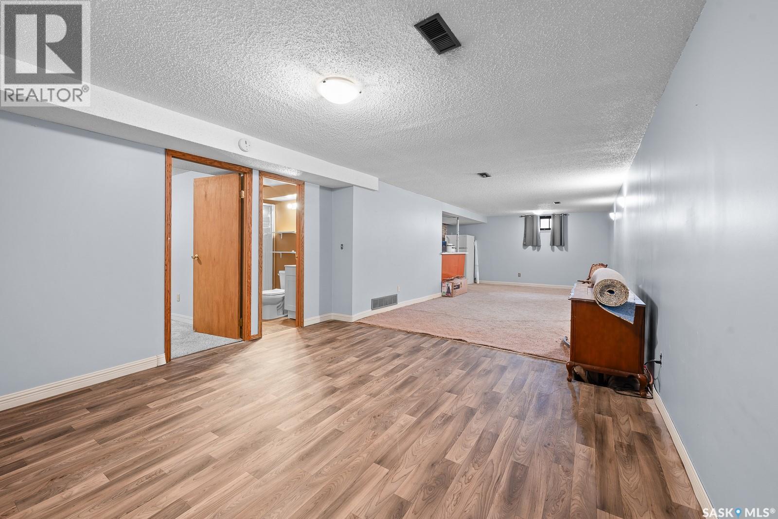 621 20TH AVENUE E — photo 21