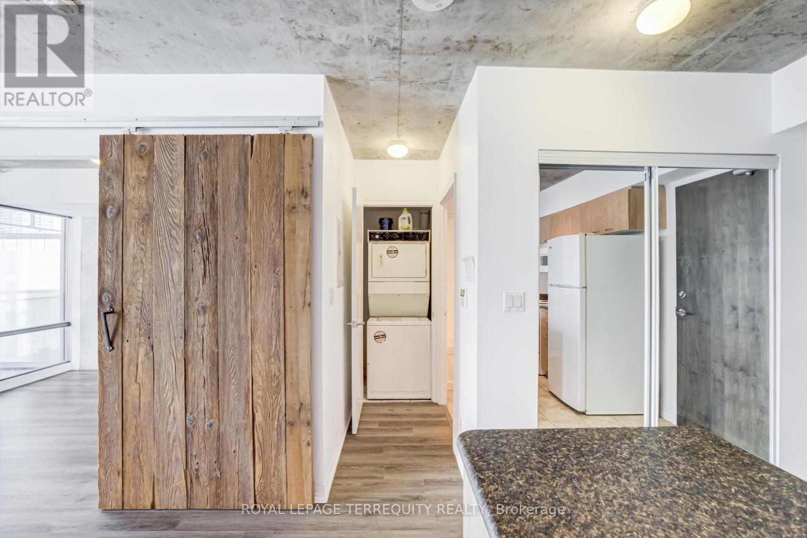 #1307 22 WELLESLEY STREET E - 21