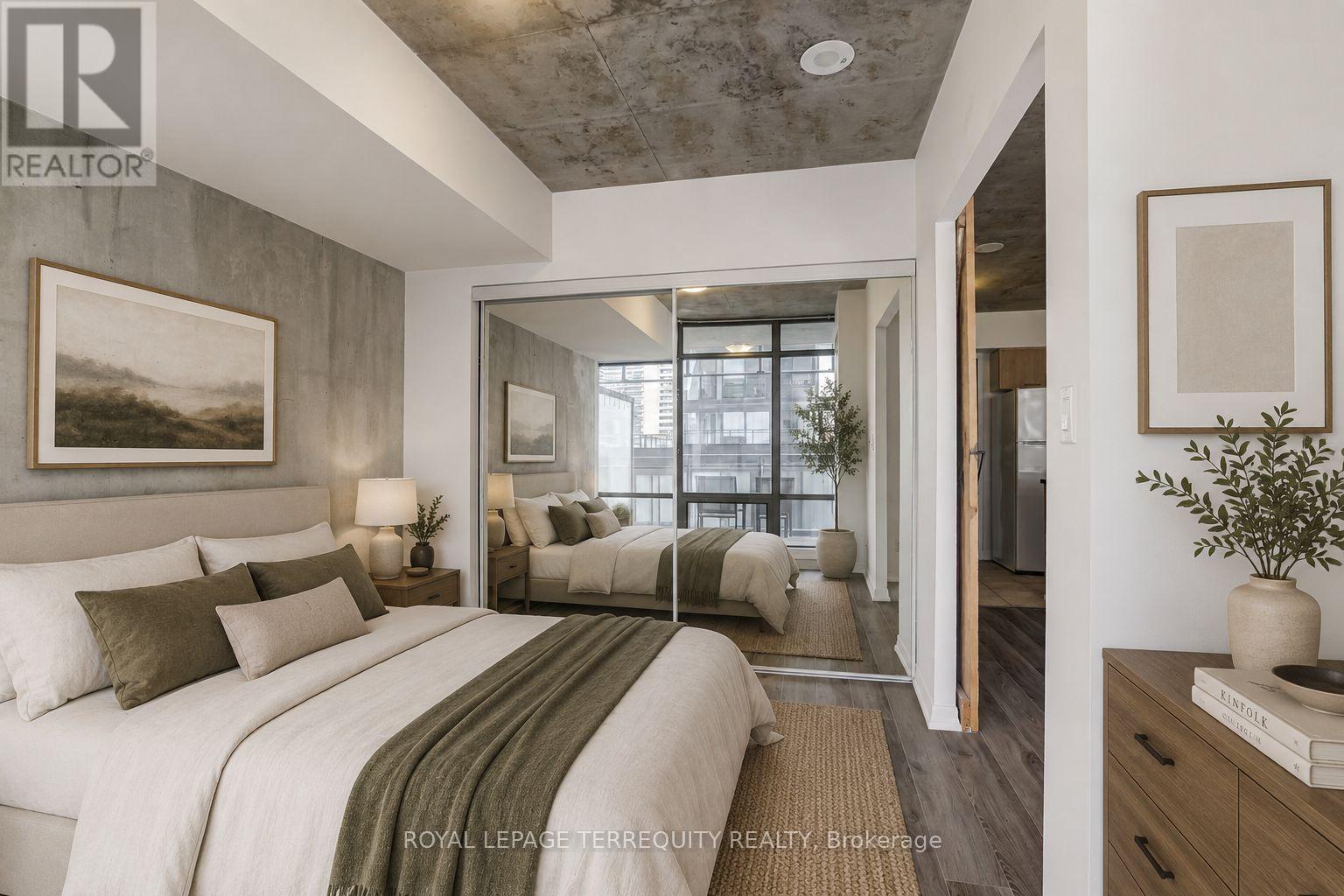 #1307 22 WELLESLEY STREET E - 25