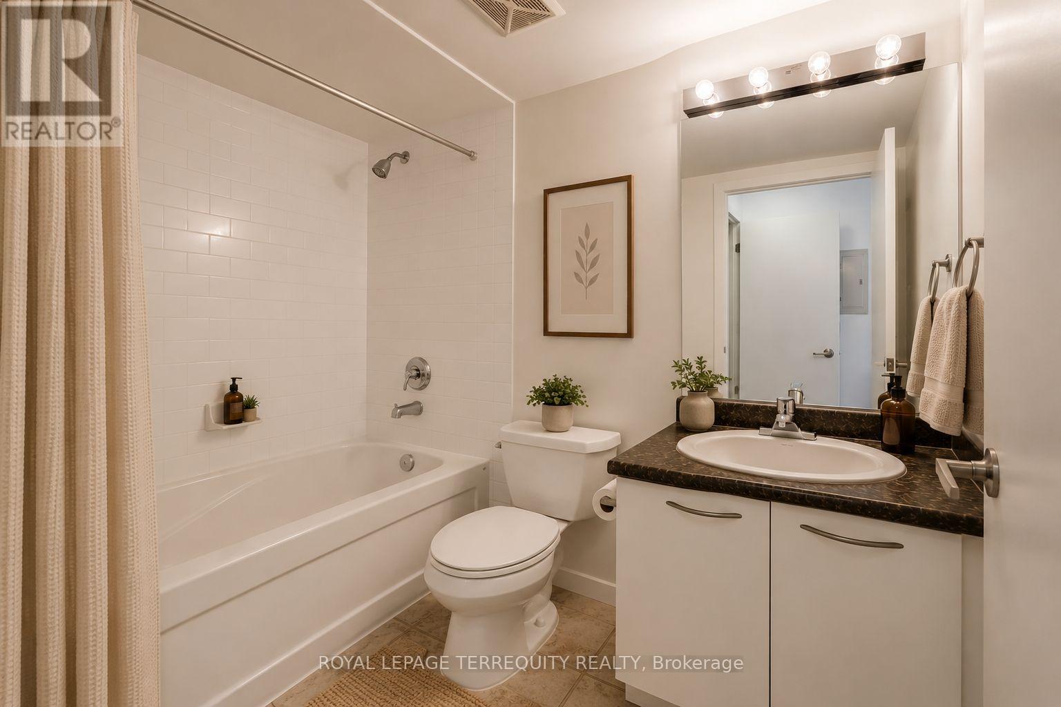 #1307 22 WELLESLEY STREET E - 27
