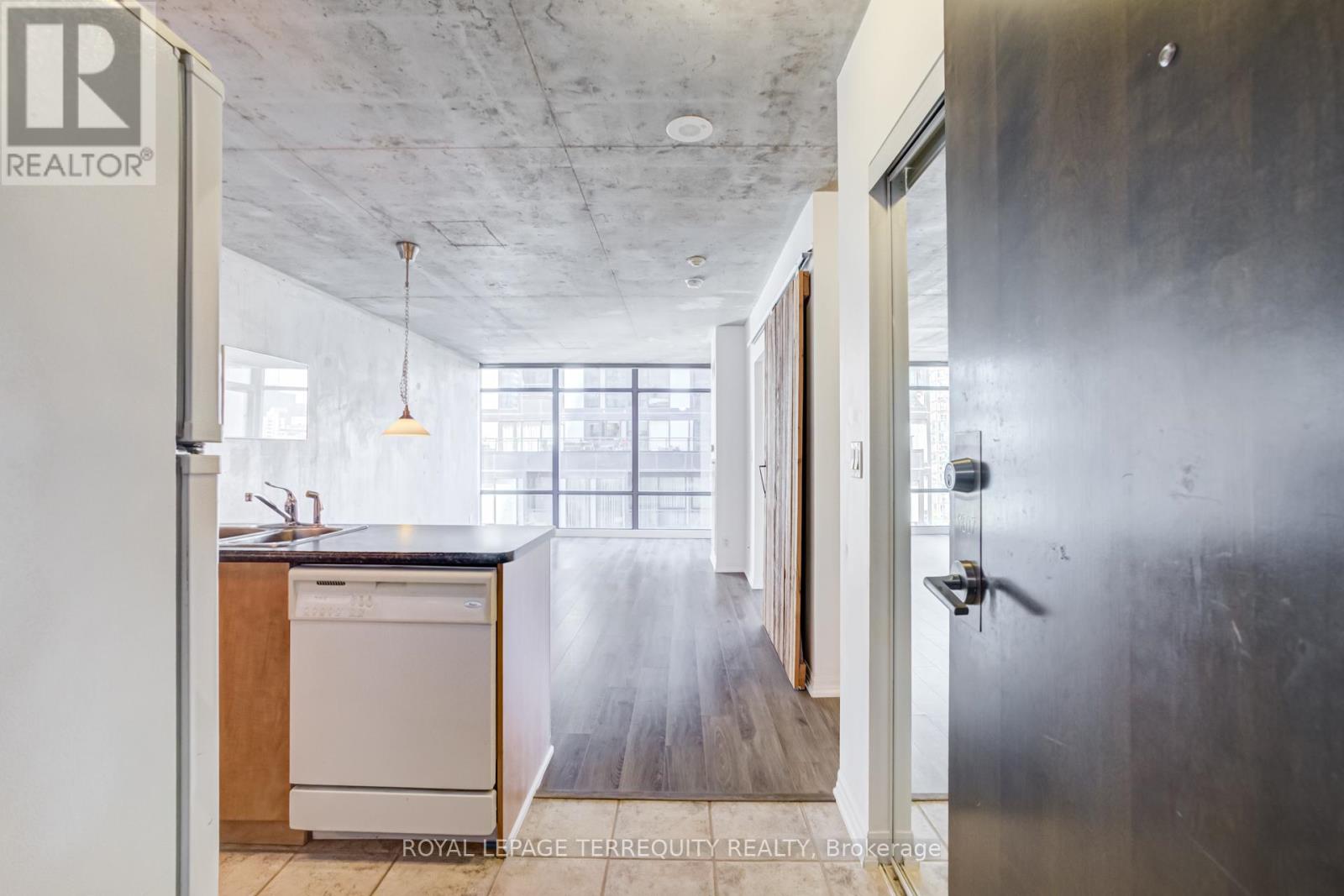 #1307 22 WELLESLEY STREET E - 5