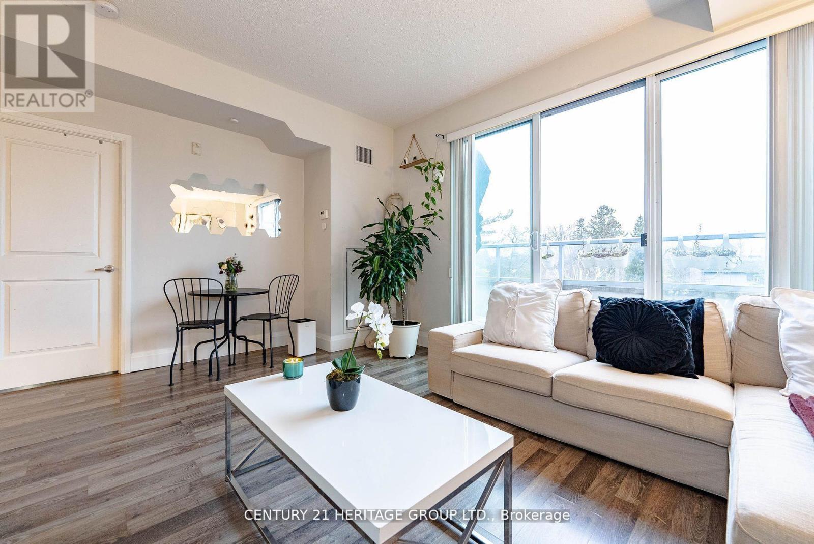 #302 222 FINCH AVENUE W - 11