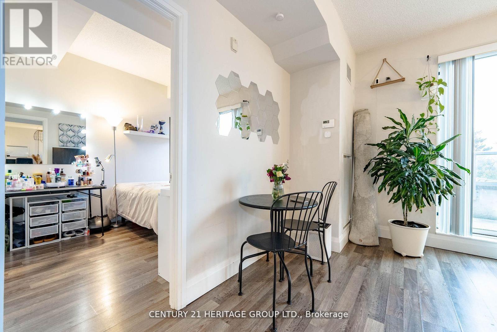 #302 222 FINCH AVENUE W - 16