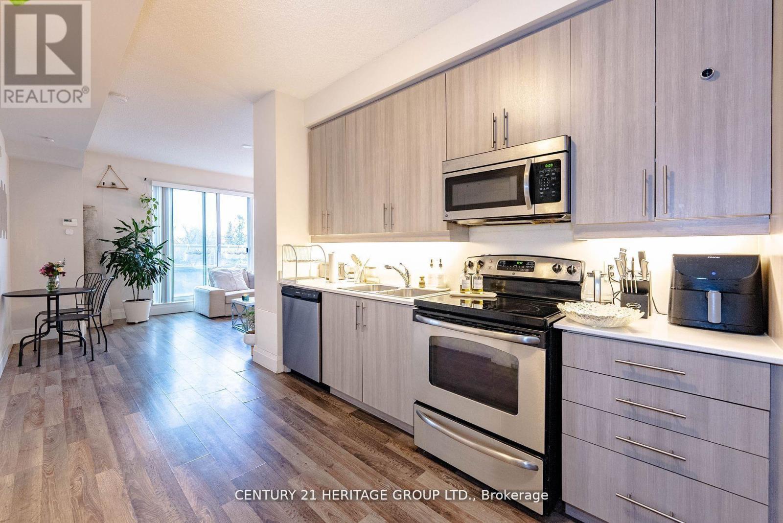 #302 222 FINCH AVENUE W - 7