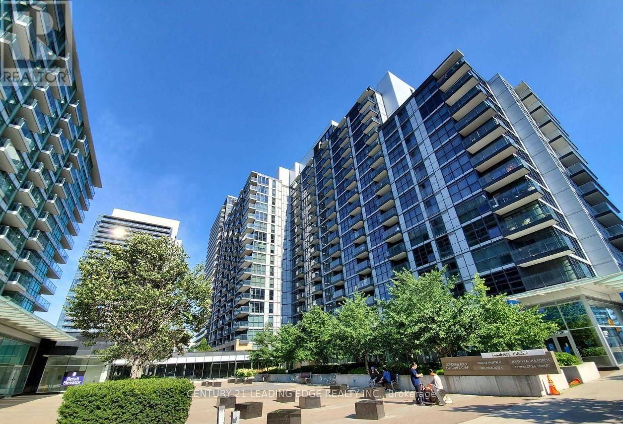 Listing photo of 625 - 19 SINGER COURT