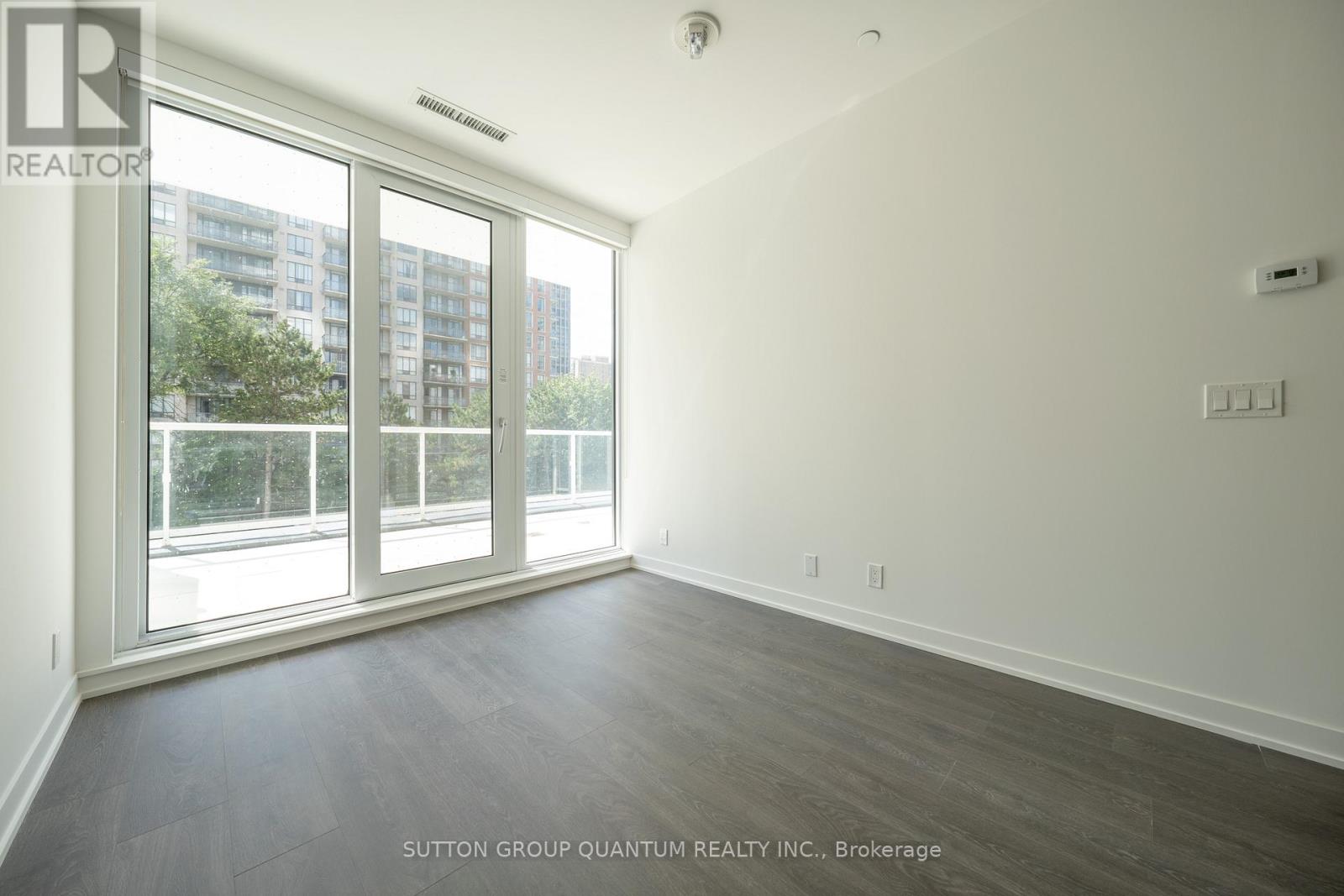 #316 15 HOLMES AVENUE - 7