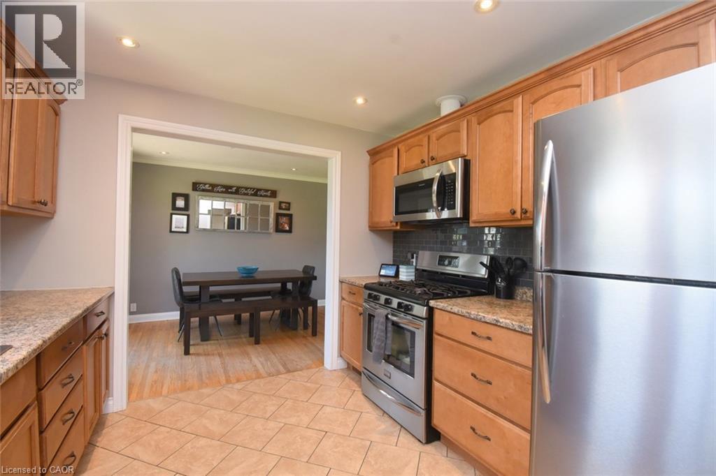 4-bedroom home for sale at 16 PARKVIEW Road, Hagersville ON · photo 13 of 38