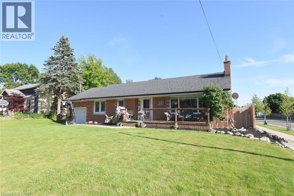 4-bedroom home for sale at 16 PARKVIEW Road, Hagersville ON · photo 2 of 38