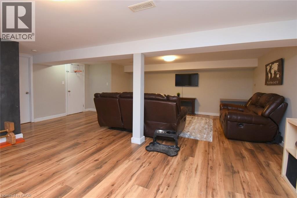 4-bedroom home for sale at 16 PARKVIEW Road, Hagersville ON · photo 22 of 38