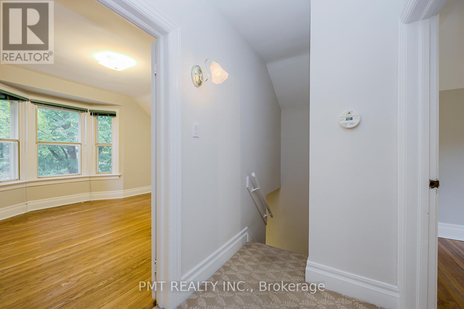 47 HERBERT AVENUE - 24