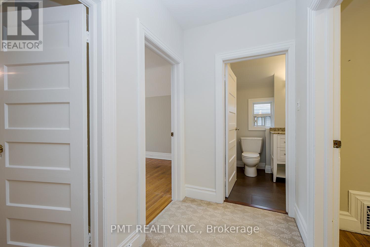 47 HERBERT AVENUE - 33